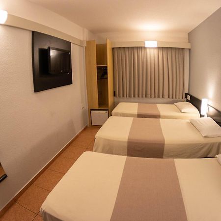 ホテル Ibis Taubaté エクステリア 写真